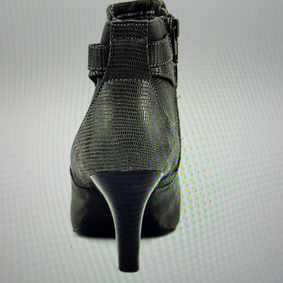 Karen Scott Ankle Bootie (BRAND NEW!!!) - Picture 3 of 3